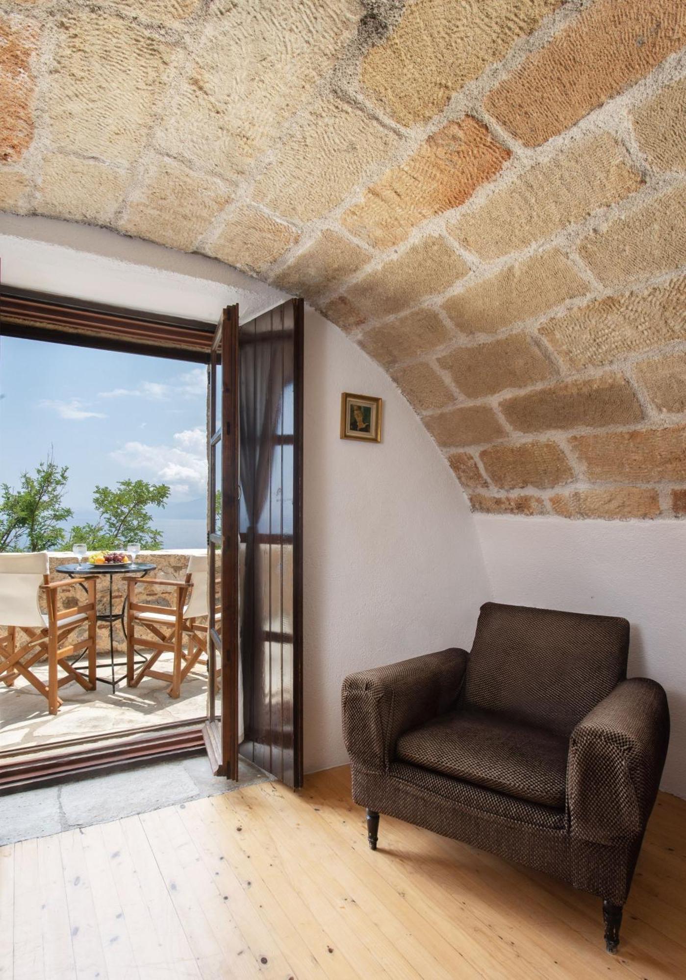 Pablito House-Seaview Monemvasia Nests Екстериор снимка