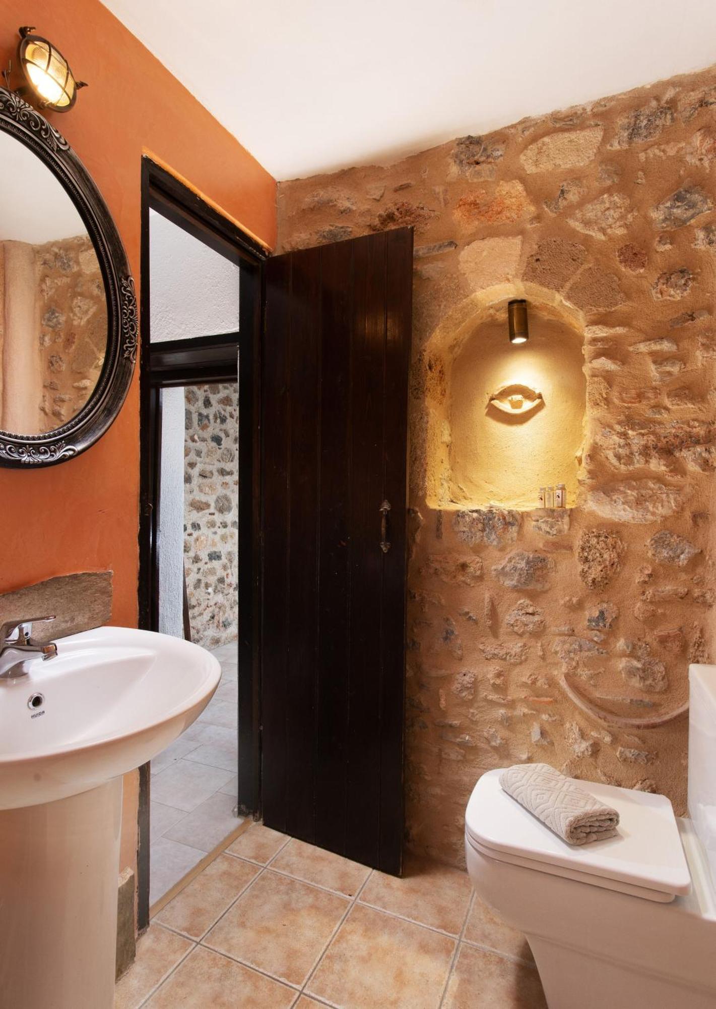 Pablito House-Seaview Monemvasia Nests Екстериор снимка